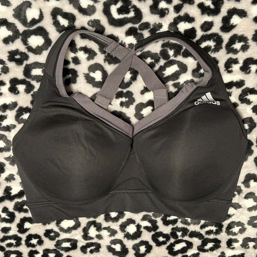 Adidas 34D Black & Gray Cross-back Adjustable Straps Sports Bra